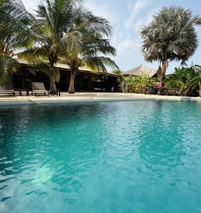 Villa R+1 avec Piscine & Vue Lagune sur un Terrain de 1 000 m²