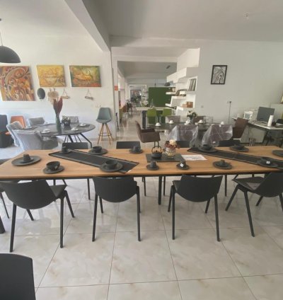 Grande Table de Salle à Manger Design – Style Industriel