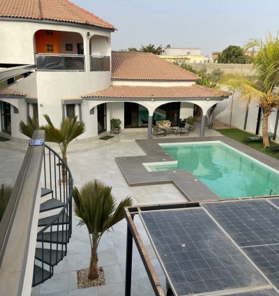 LOCATION LONGUE DURÉE À NGAPAROU – VILLA AVEC PISCINE & STUDIO INDÉPENDANT