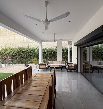 une villa contemporaine avec un beau terrain de 750m2  à vendre à Ngaparou