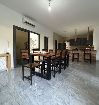 une charmante villa comtemporaine sur un terrain de 600m² à vendre ,à la somone