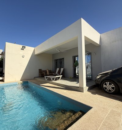 TOP PETIT BUDGET, une charmante villa à vendre à Saly !!!