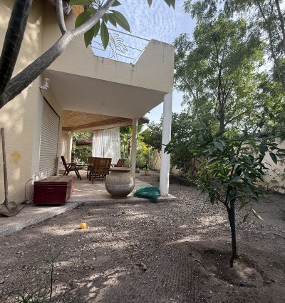 À vendre , à SALY, une villa afro-contemporaine en résidence