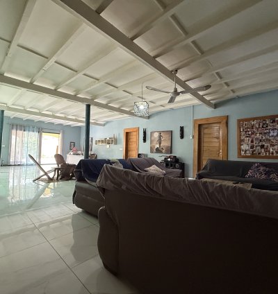 Propriété de location saisonnière, annuelle ou exploitation de chambres d'hôtes à Warang à vendre , à Warang