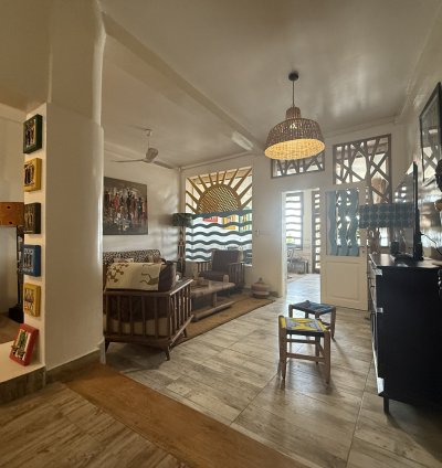 A vendre à  Ngaparou, une magnifique Villa Pied dans l'eau : un cadre de vie exceptionnel face à l'océan