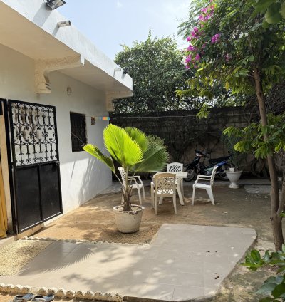 Villa à Restaurer à La Somone : Petit Budget, Grand Potentiel