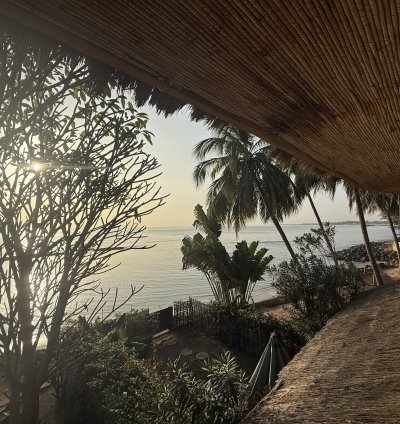 A vendre, à Saly, un appartement T4 Pieds dans l'Eau - Vue Imprenable sur l'Océan