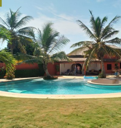 A VENDRE : Villa de 220 m² sur 1389 m² de terrain