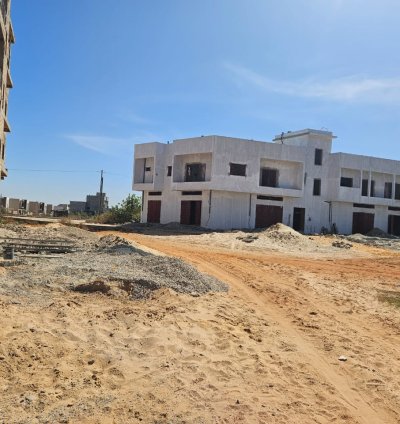 Terrain de 150m² TF à vendre ALMADIE 2 cité Douane