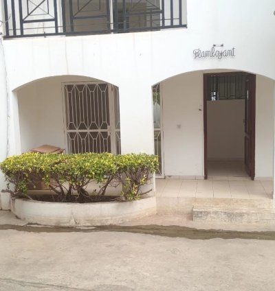 Villa R+1 à louer NGOR dans un résidence fermée et sécurisée