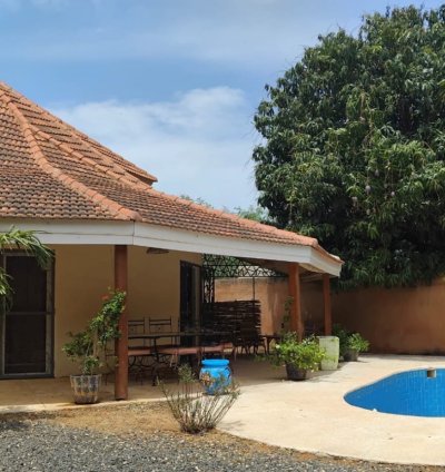 A VENDRE : Villa type case R+1, 120m² habitables à NGAPAROU