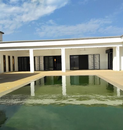 Villa construite en 2021 dans une petite résidence privée à SALY