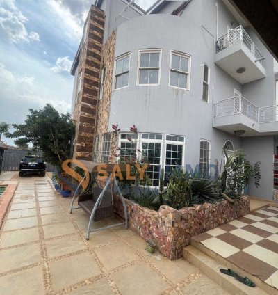 Réf:  LSA327 Villa R+2 à louer à Saly