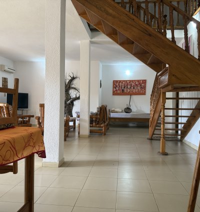 Une belle Villa à vendre en deuxième Ligne de Plage à Saly : Vue Imprenable sur l'Océan