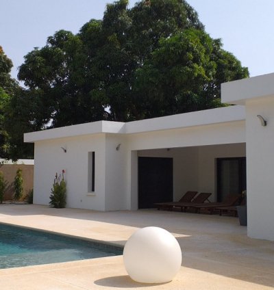 Villa neuve sur un terrain de 3052 m² à vendre à NGUERIGNE