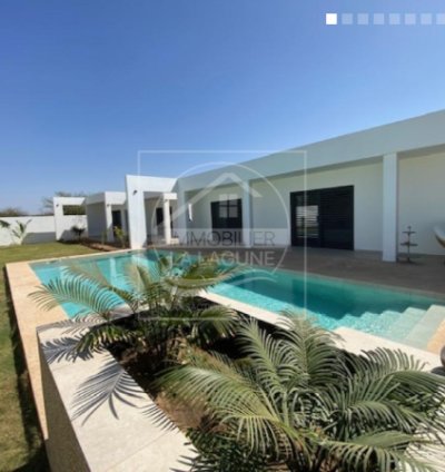 Villa de 360 m² à vendre à Ngaparou