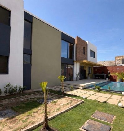 Villa neuve de 215 m² habitable à vendre à NGUERIGNE