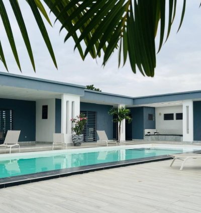 Villa de 756 m² de terrain à vendre à NGUERIGNE