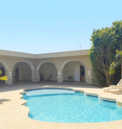 Villa à vendre sur un terrain arboré de 1023 m² à NGAPAROU